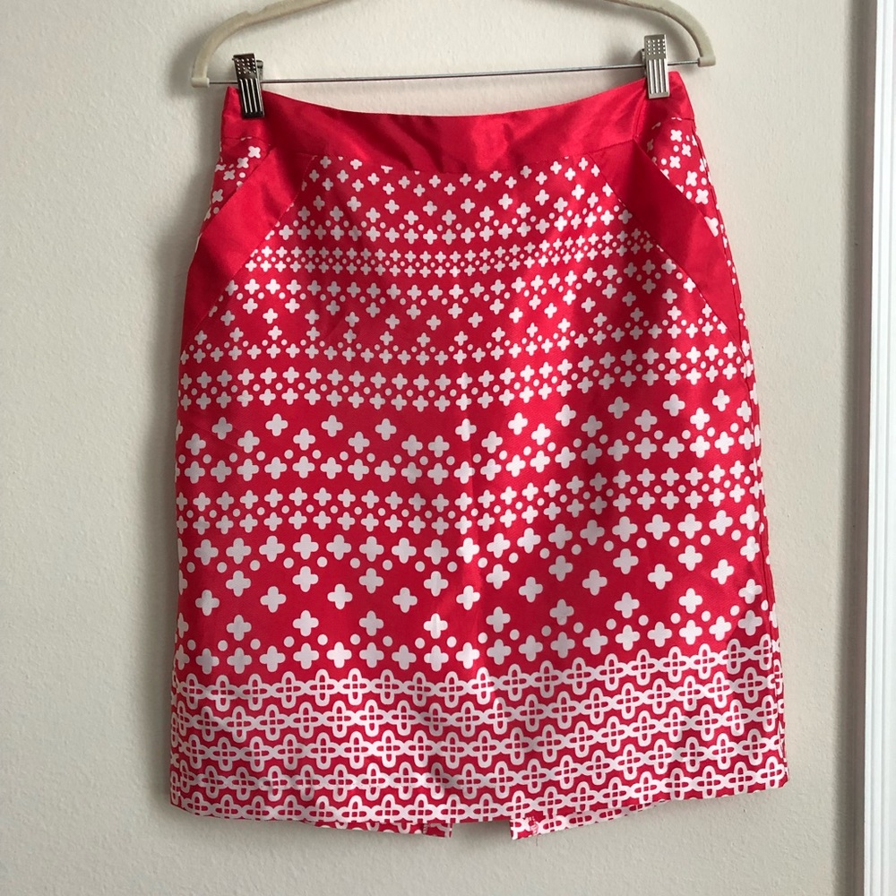 Jaclyn Smith Moroccan Pattern Pencil Skirt